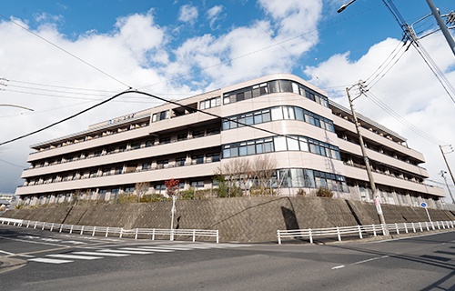 写真:本社外観